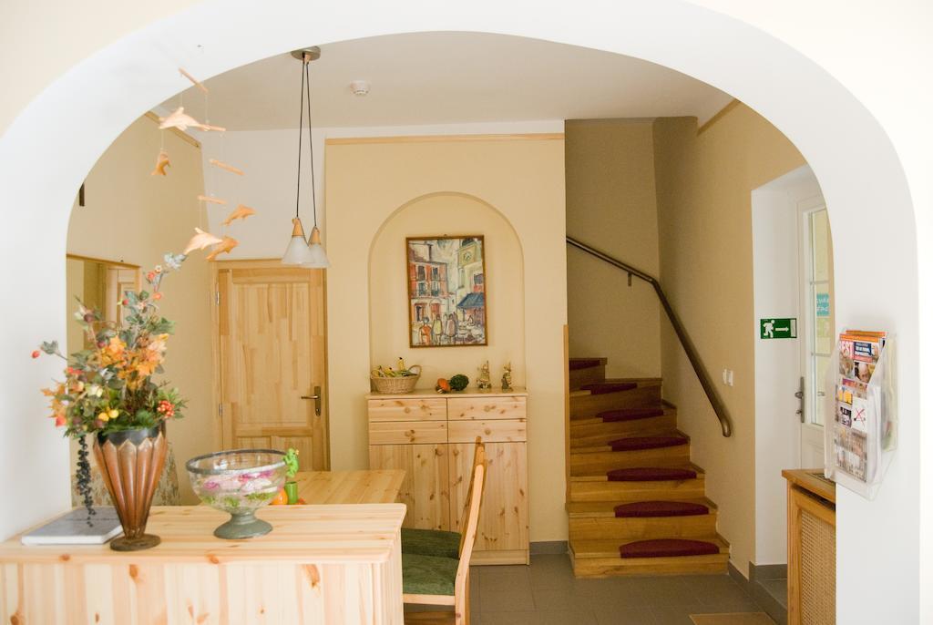 Hársfa Szálló Tamási Exterior foto