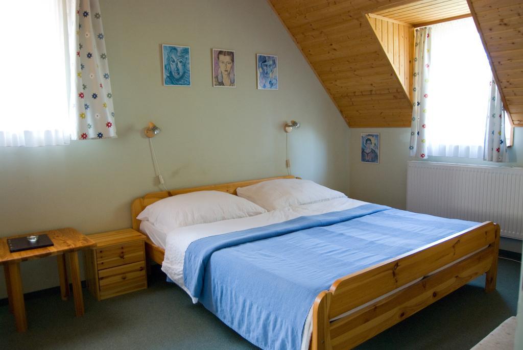 Hársfa Szálló Tamási Habitación foto